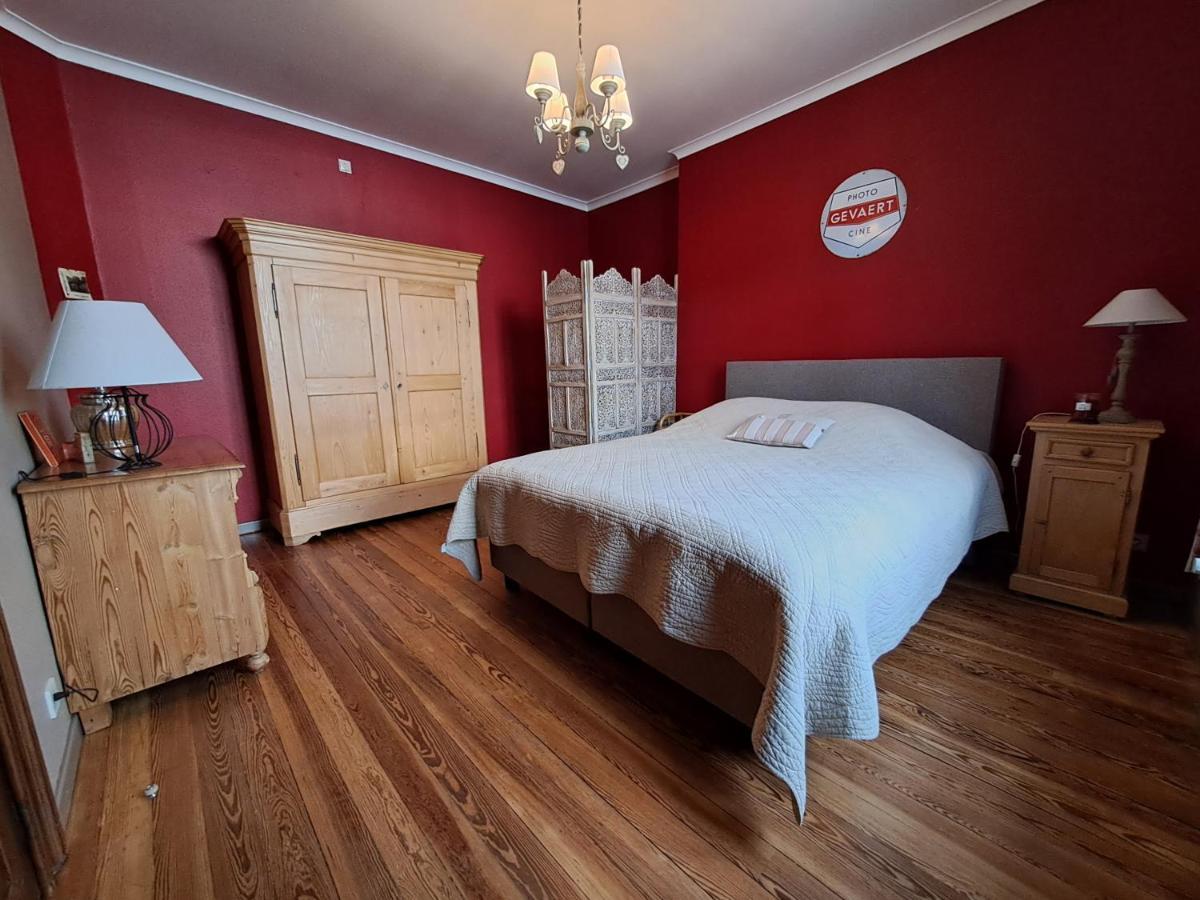 Gite L'Hote-Antique Бульон Экстерьер фото