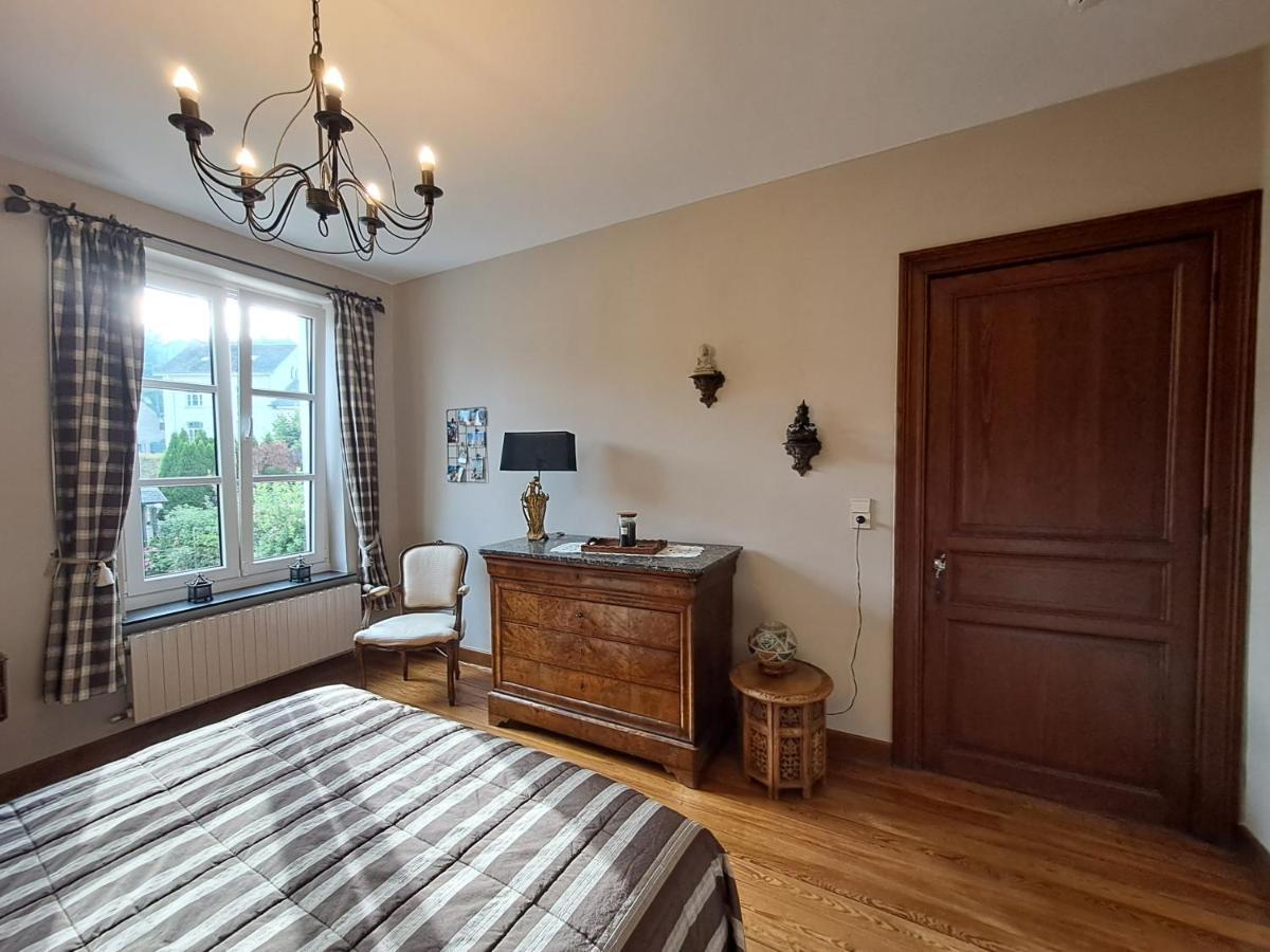 Gite L'Hote-Antique Бульон Экстерьер фото