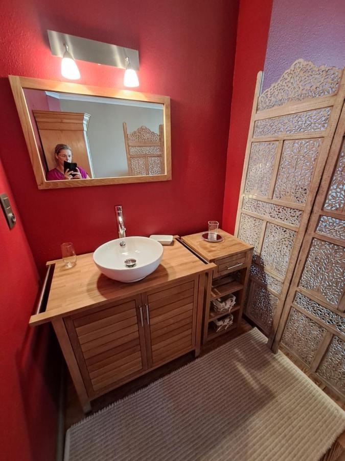 Gite L'Hote-Antique Бульон Экстерьер фото